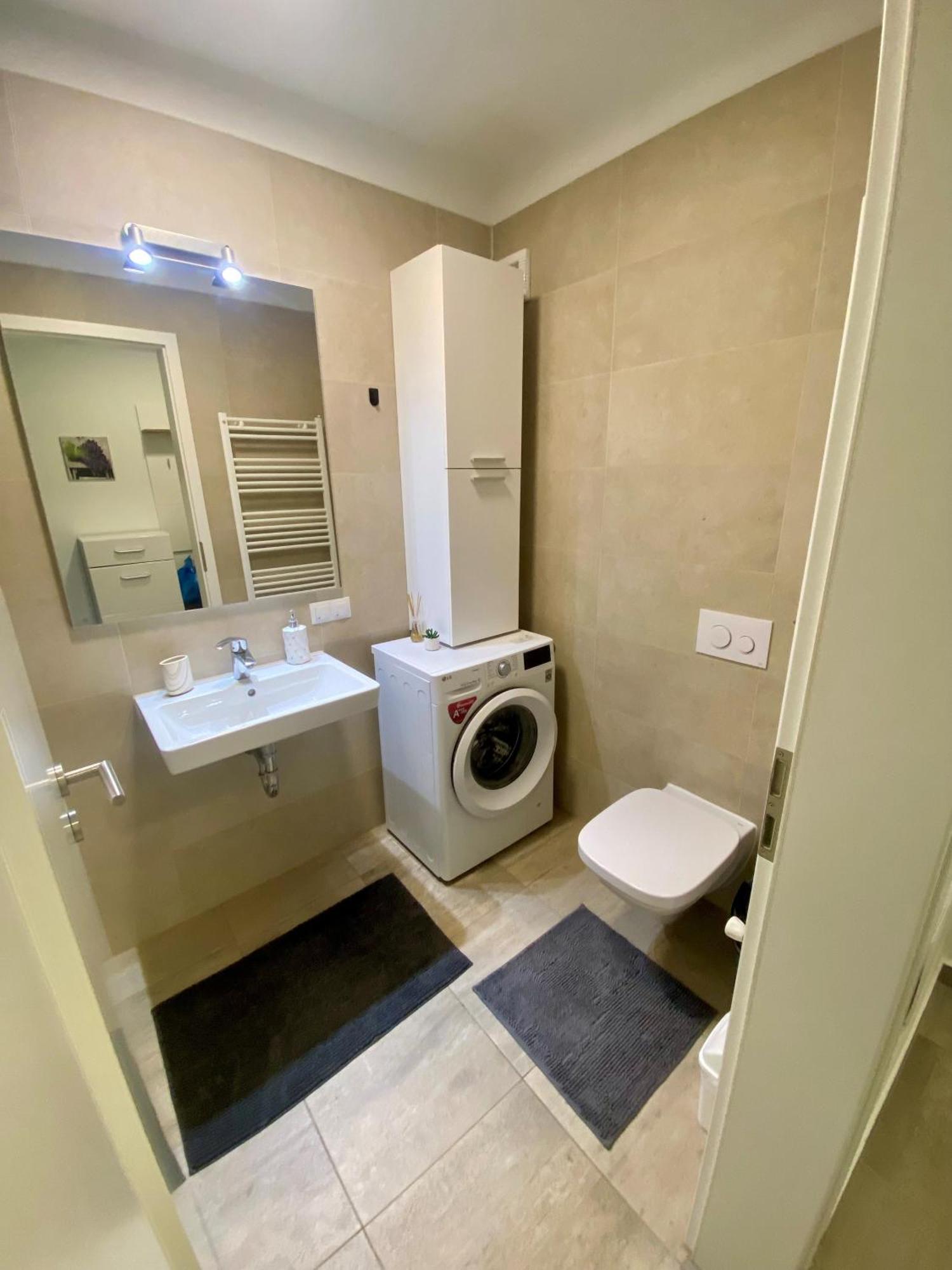 Apartment Kasper Coresi *