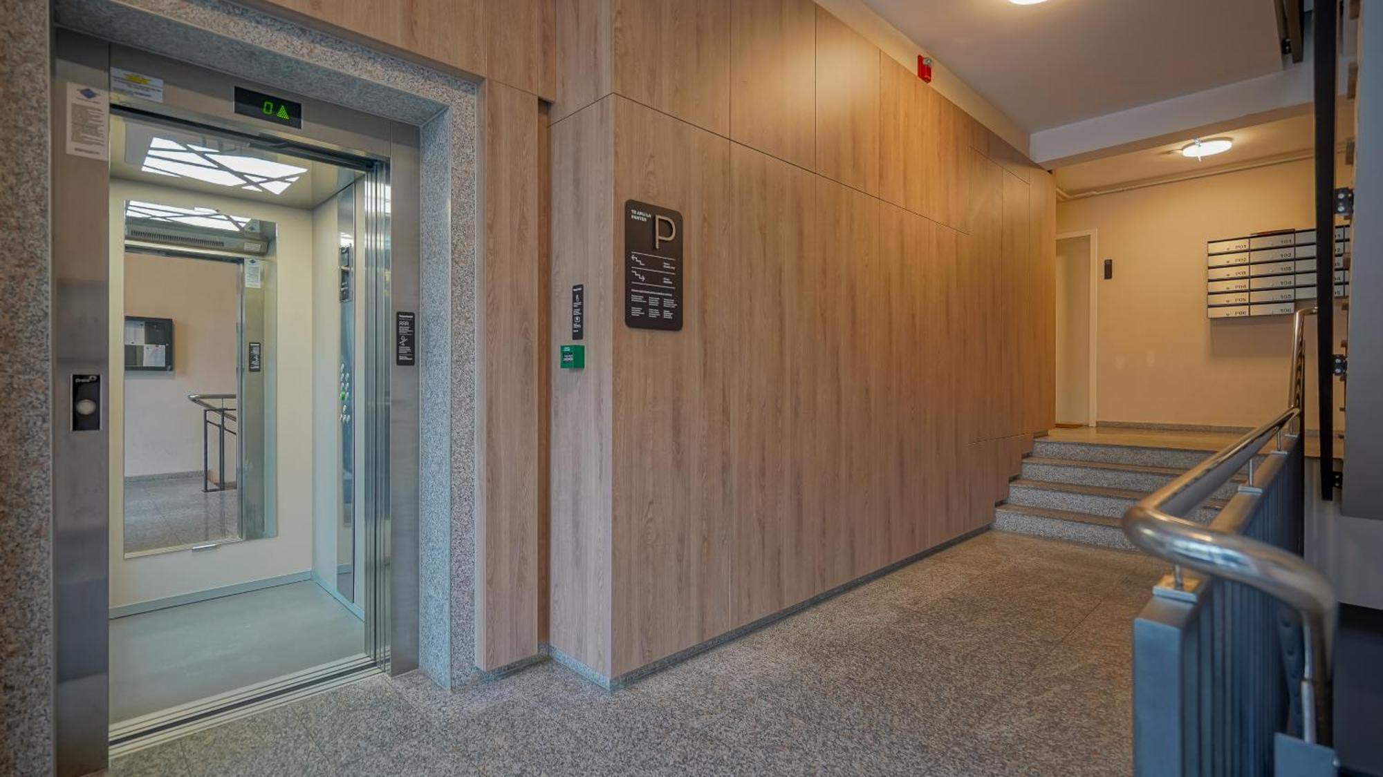 Apartment Kasper Coresi *